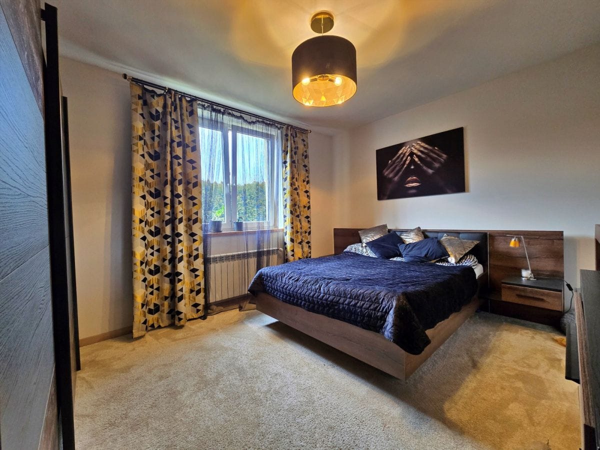 Dom 6 pokojowe na Sprzedaż