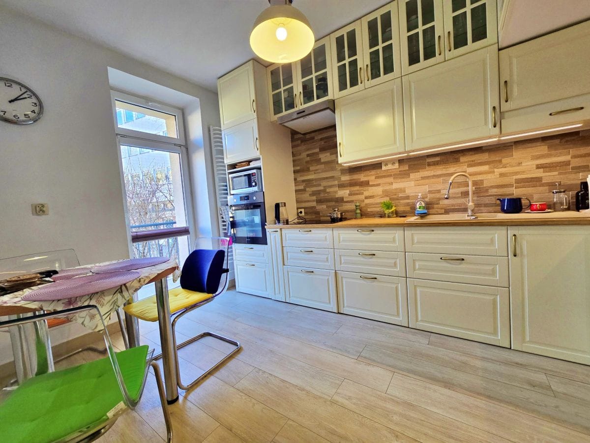 Mieszkanie 4 pokojowe na Sprzedaż