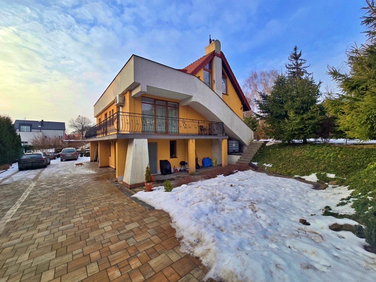 Lokal użytkowy  pokojowe na Wynajem