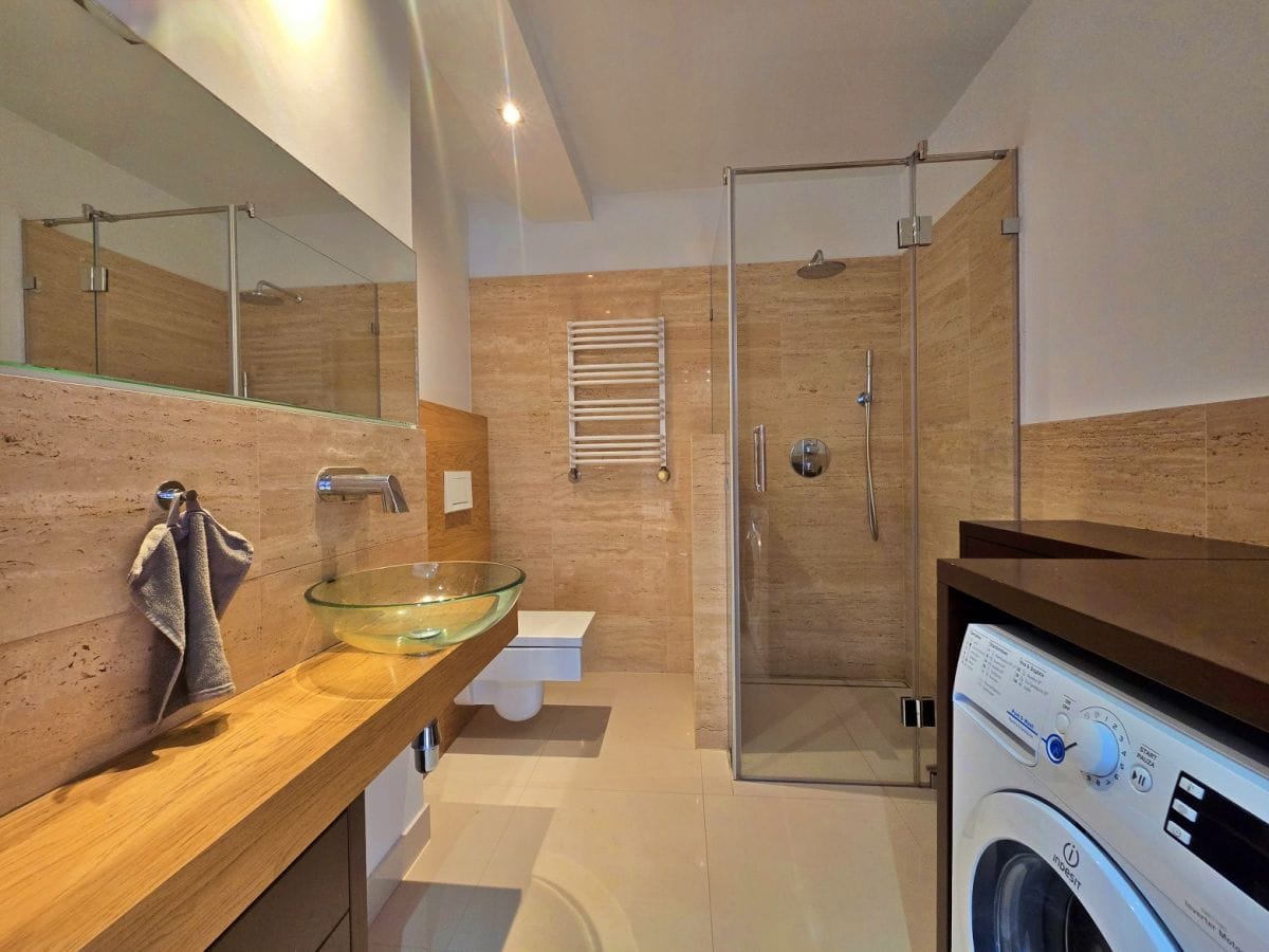 Mieszkanie 4 pokojowe na Wynajem