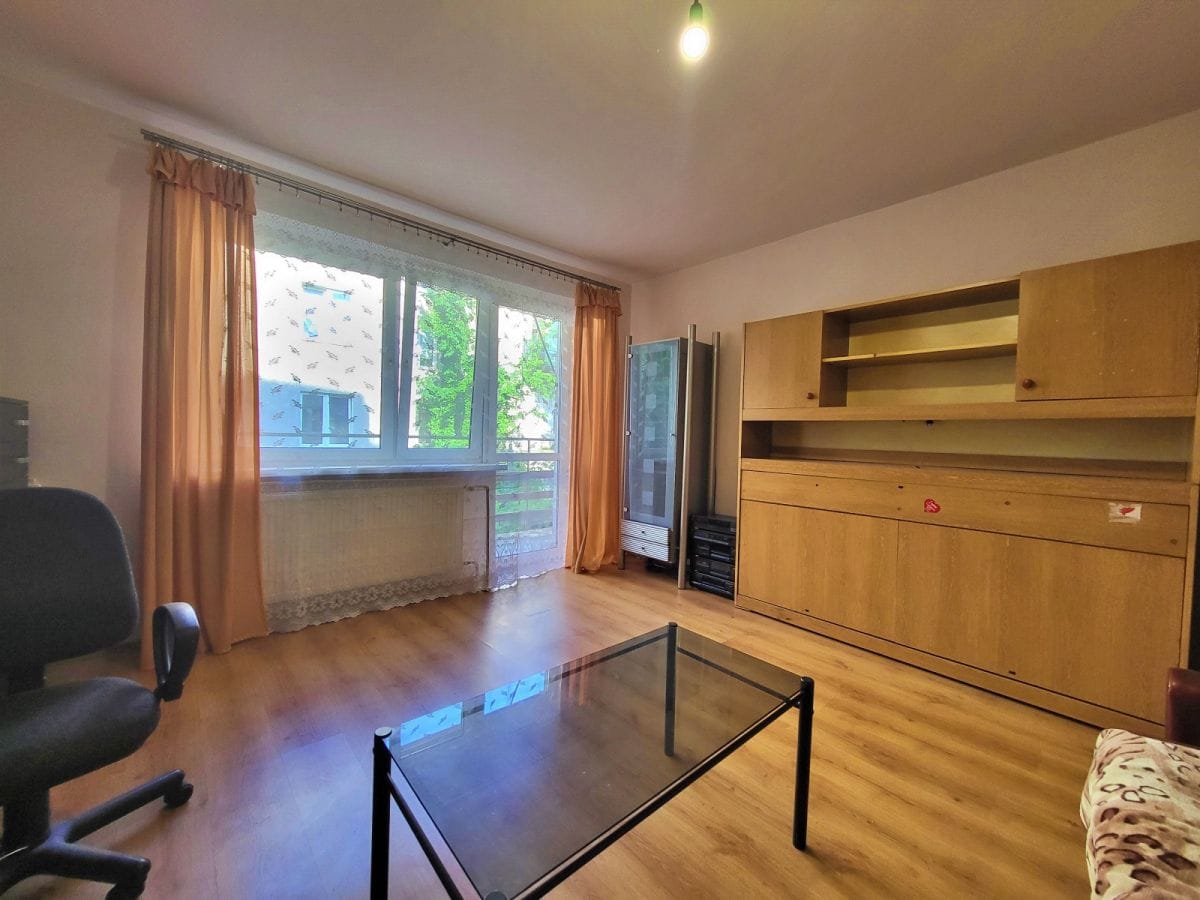 Dom 9 pokojowe na Sprzedaż