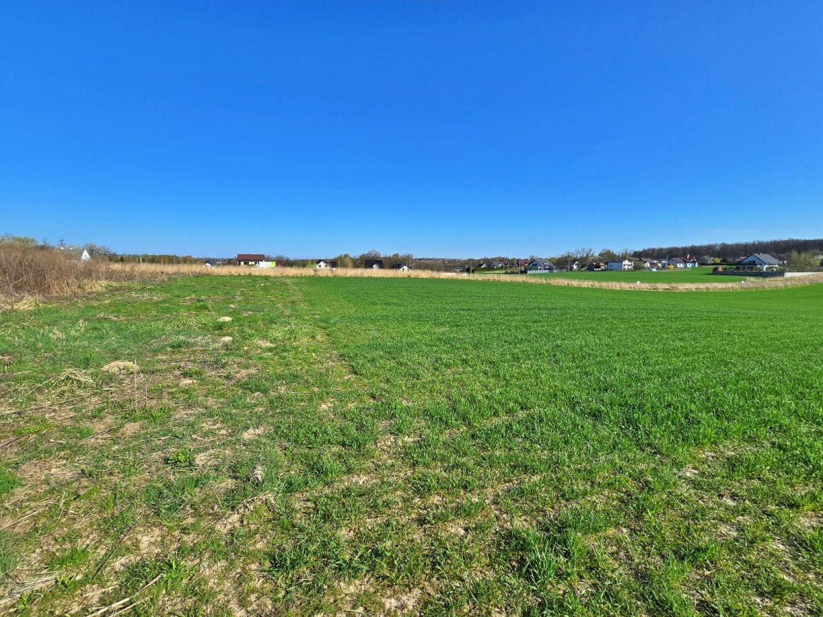 Działka  pokojowe na Sprzedaż