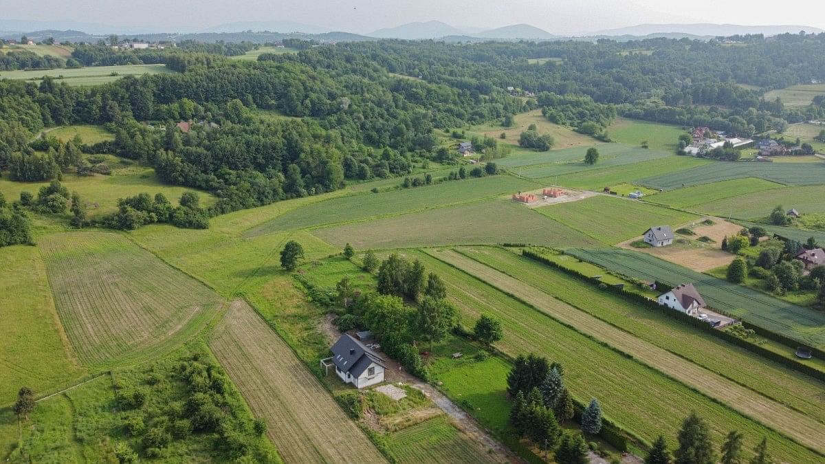 Dom 6 pokojowe na Sprzedaż
