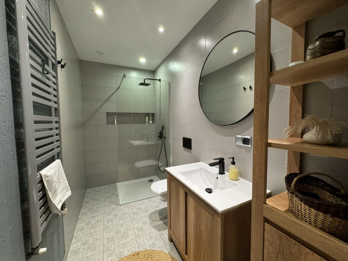 Dom  pokojowe na Sprzedaż