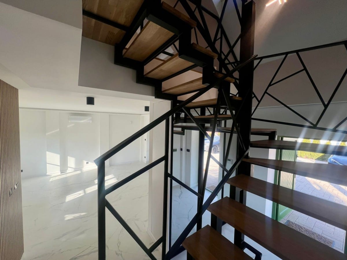 Dom  pokojowe na Sprzedaż