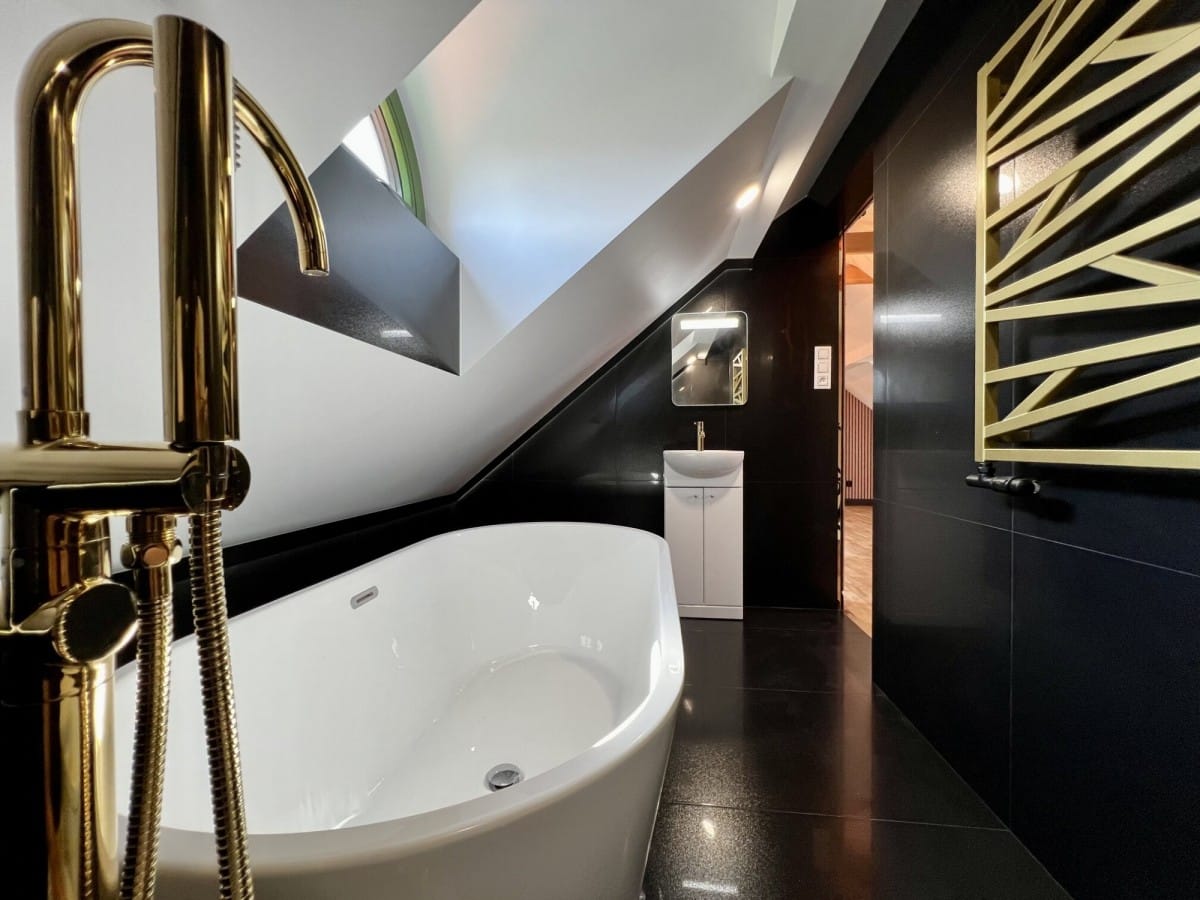 Dom  pokojowe na Sprzedaż