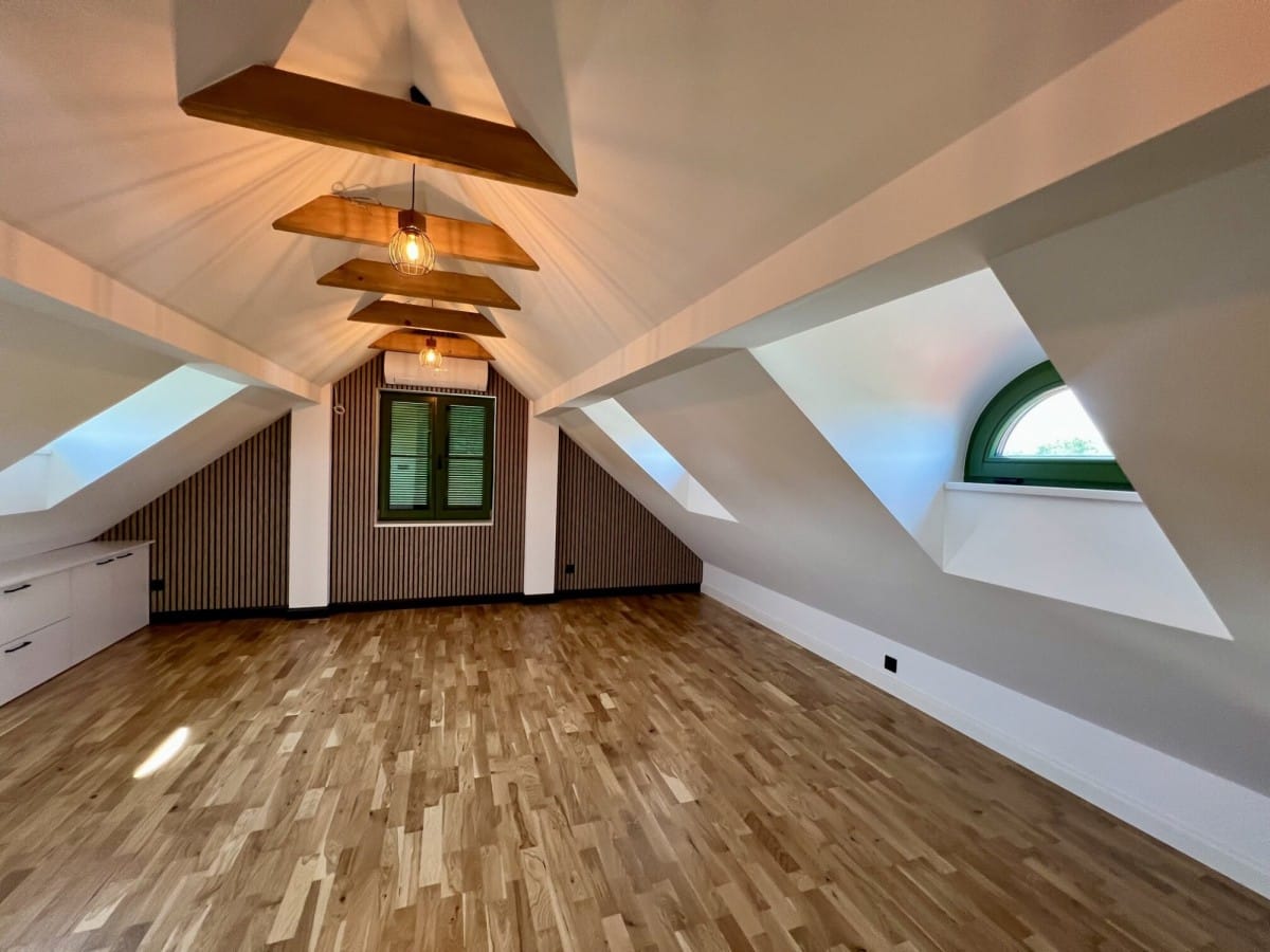 Dom  pokojowe na Sprzedaż