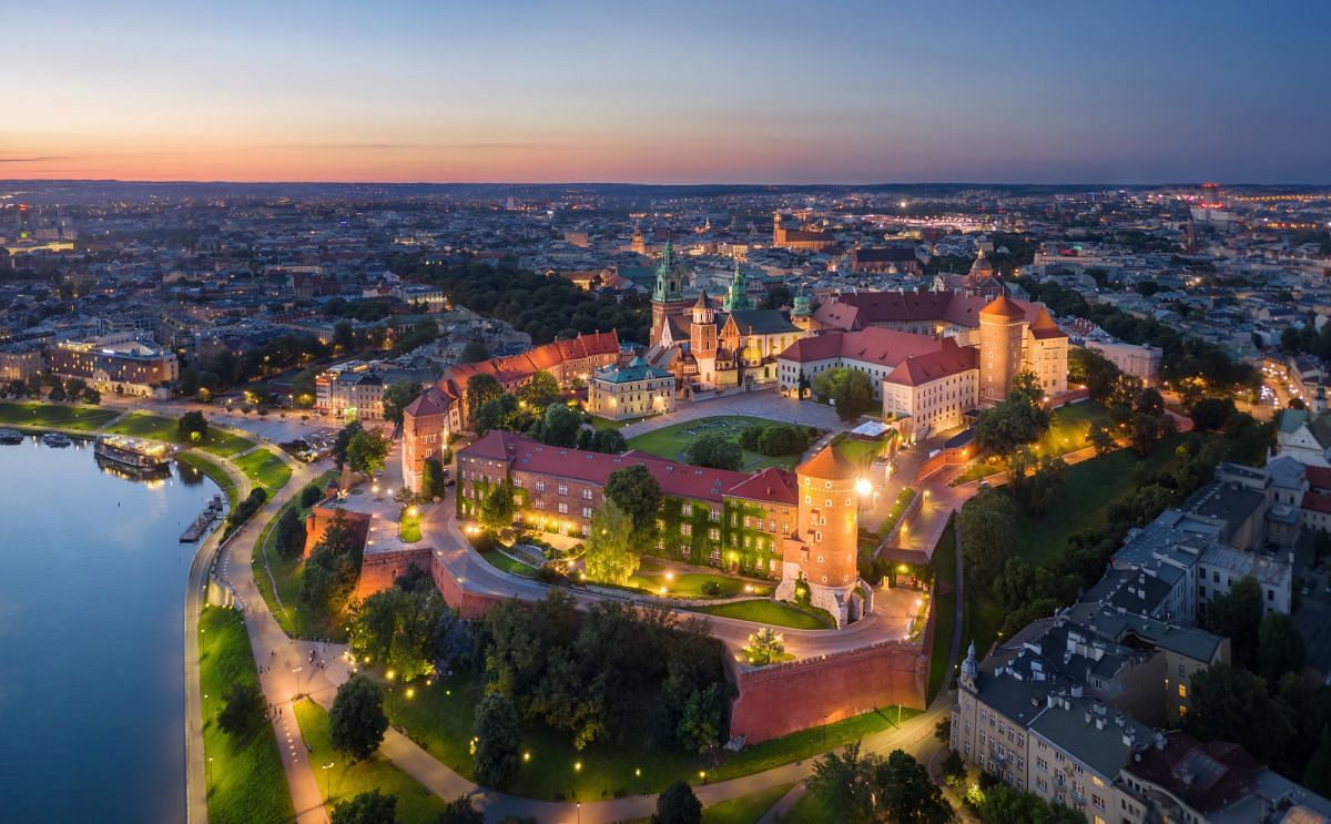 Lokal użytkowy  pokojowe na Sprzedaż