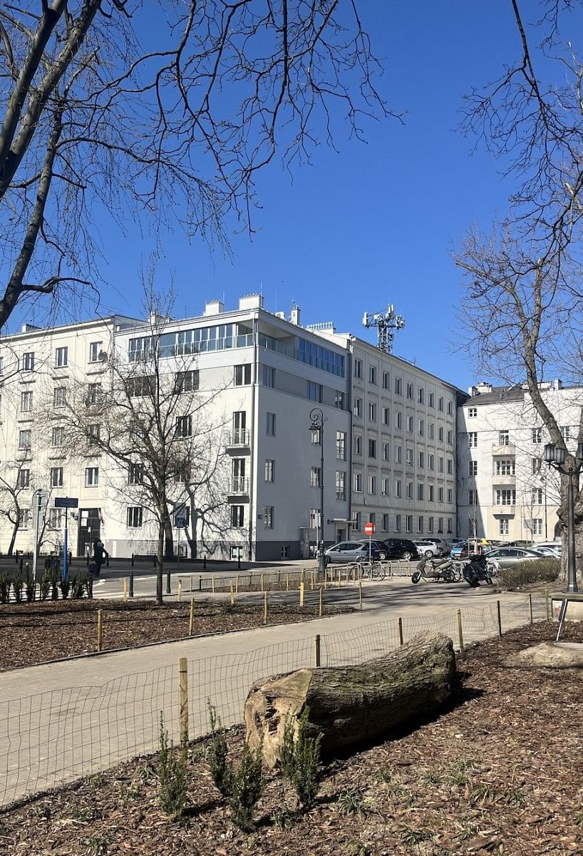 Lokal użytkowy  pokojowe na Sprzedaż