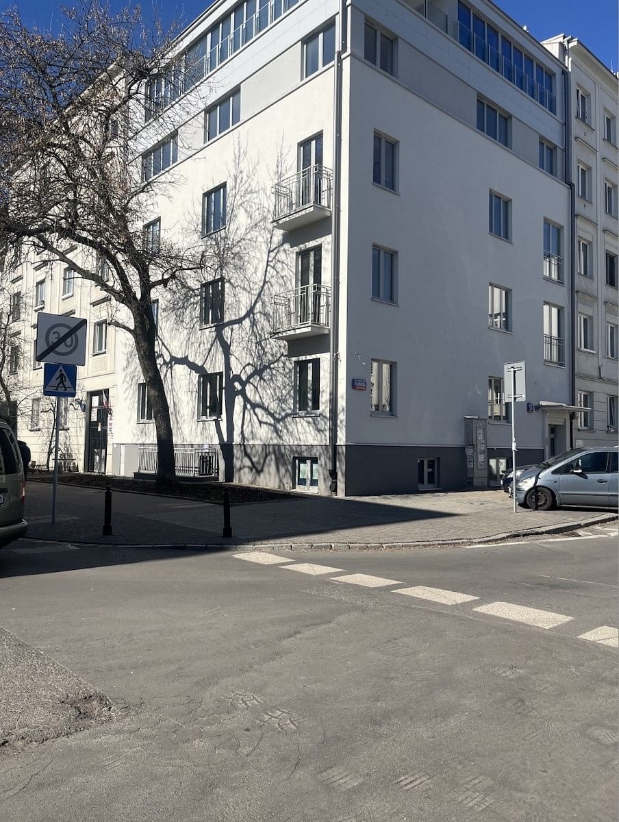 Lokal użytkowy  pokojowe na Sprzedaż