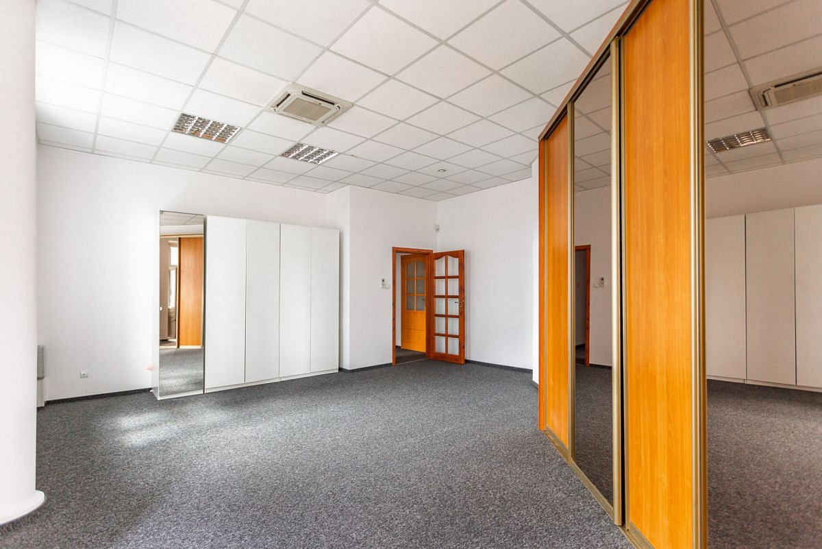 Lokal użytkowy  pokojowe na Wynajem