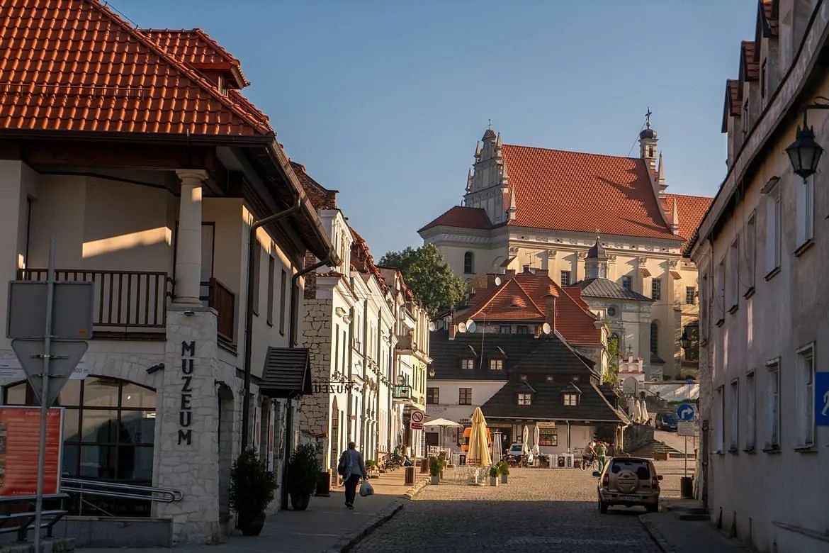 Dom 5 pokojowe na Sprzedaż