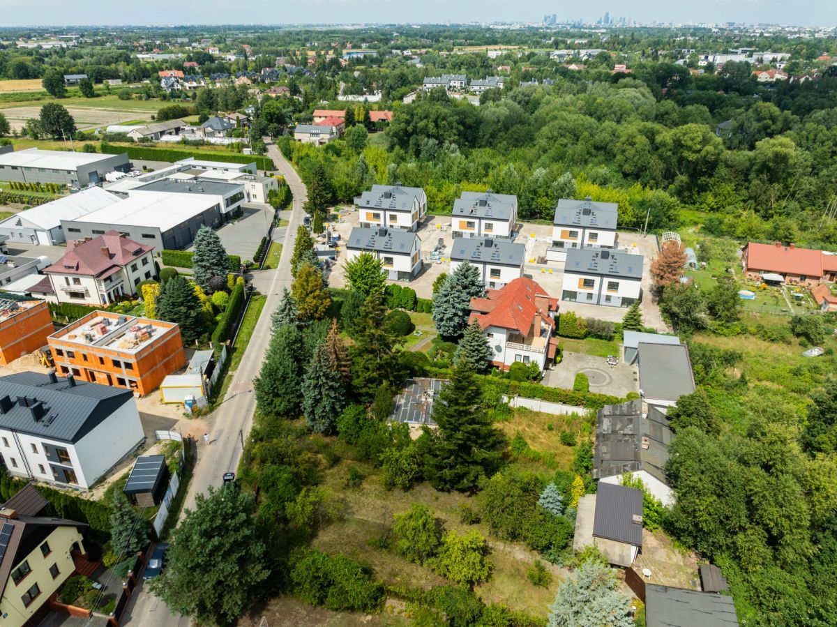 Działka  pokojowe na Sprzedaż