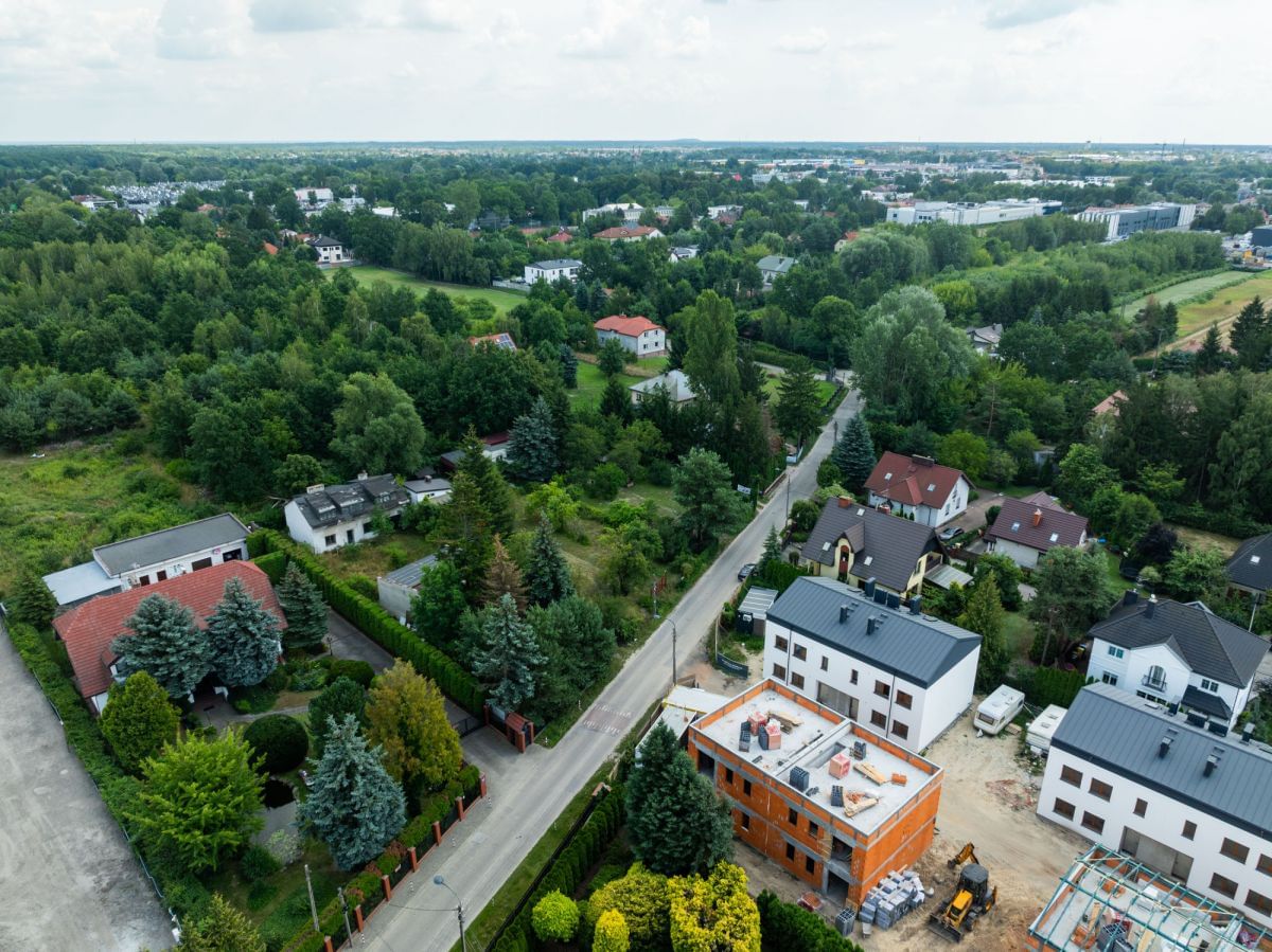 Działka  pokojowe na Sprzedaż