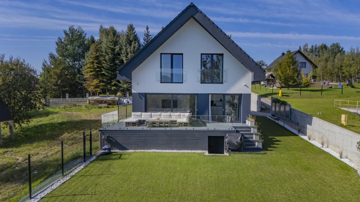 Dom 5 pokojowe na Sprzedaż