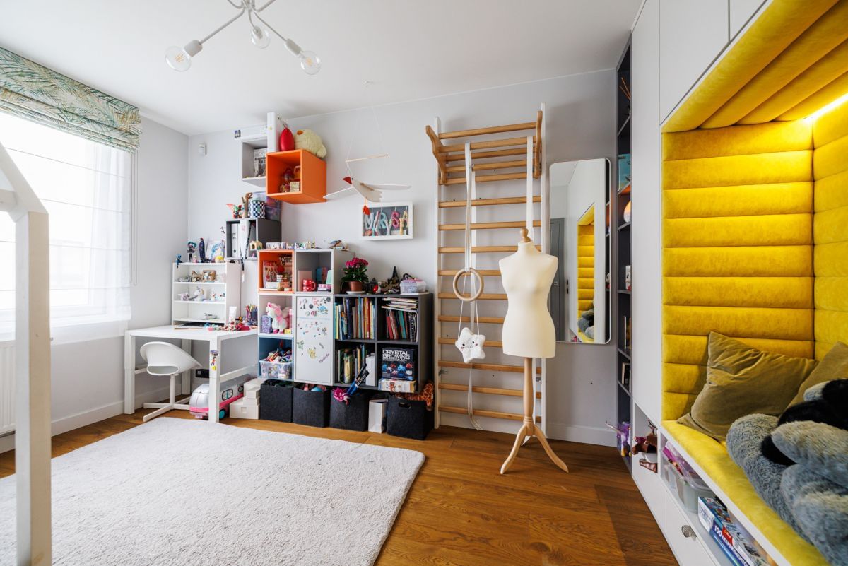 Mieszkanie 5 pokojowe na Sprzedaż