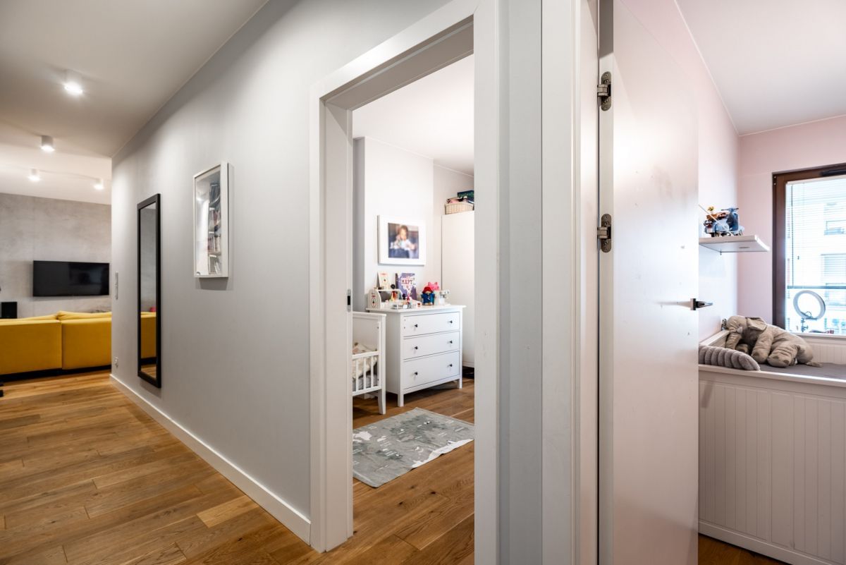 Mieszkanie 4 pokojowe na Sprzedaż