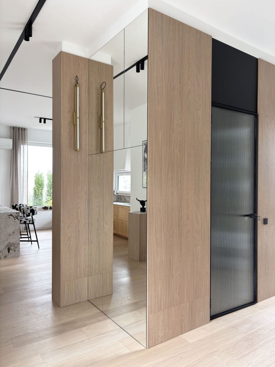 Mieszkanie 6 pokojowe na Sprzedaż