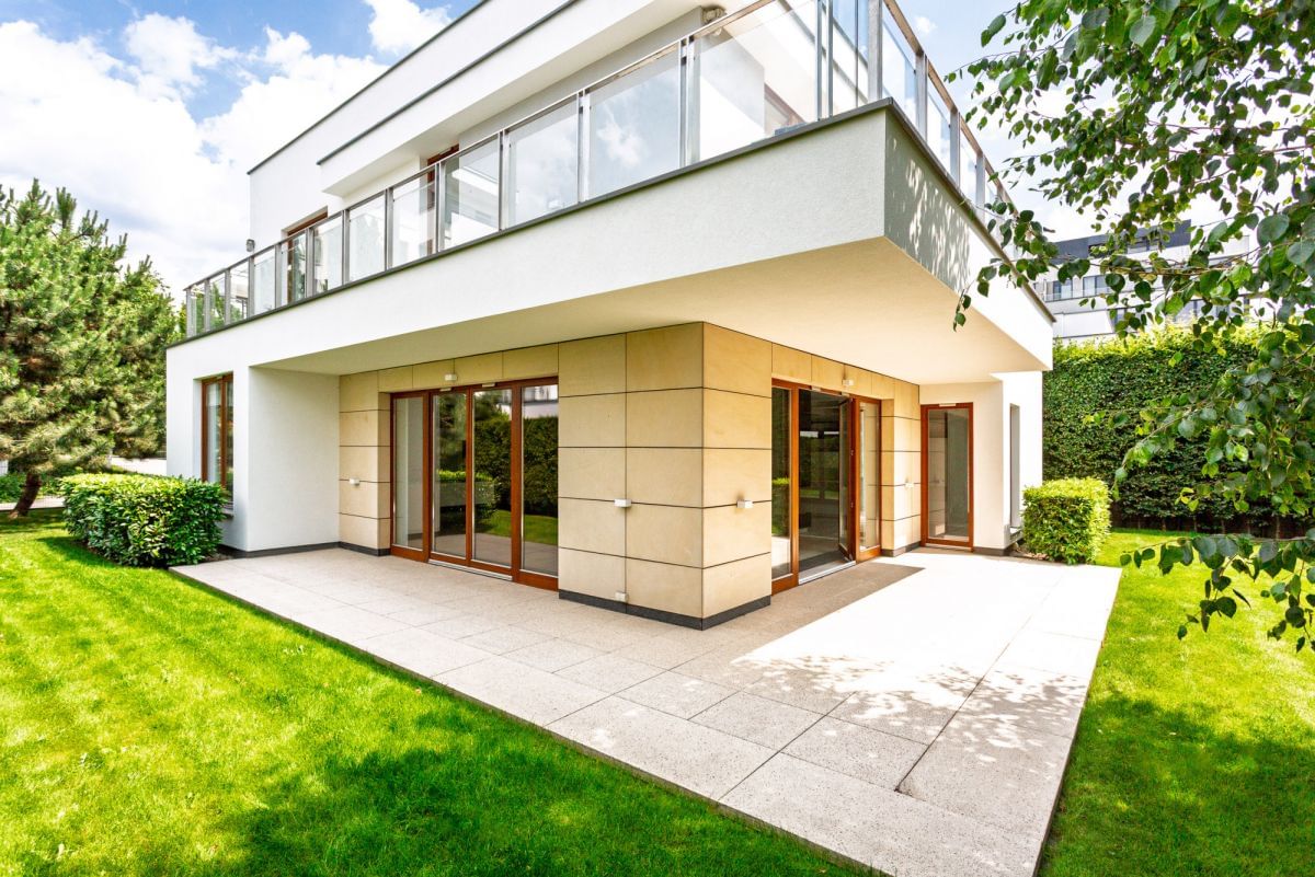 Mieszkanie 5 pokojowe na Sprzedaż