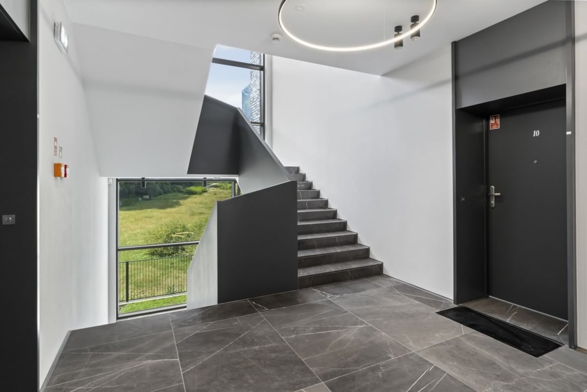 Mieszkanie 4 pokojowe na Sprzedaż