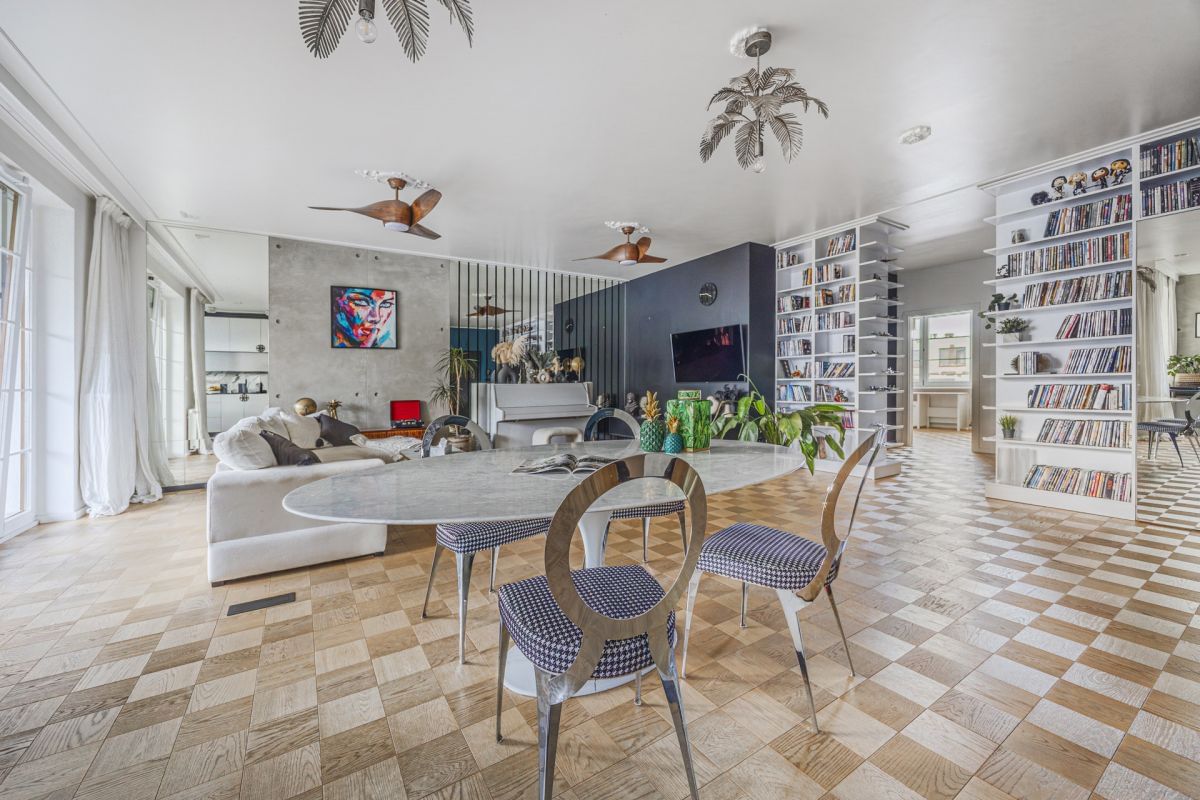 Mieszkanie 4 pokojowe na Sprzedaż