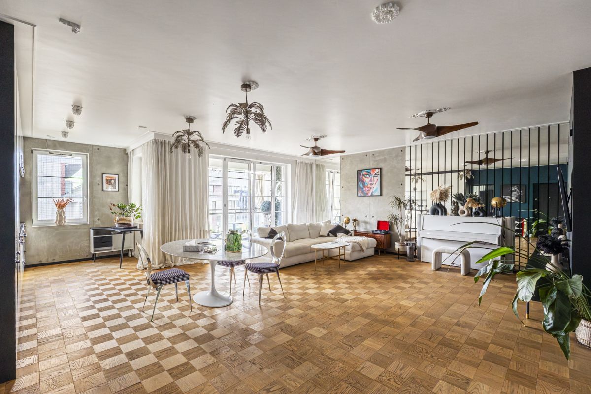 Mieszkanie 4 pokojowe na Sprzedaż