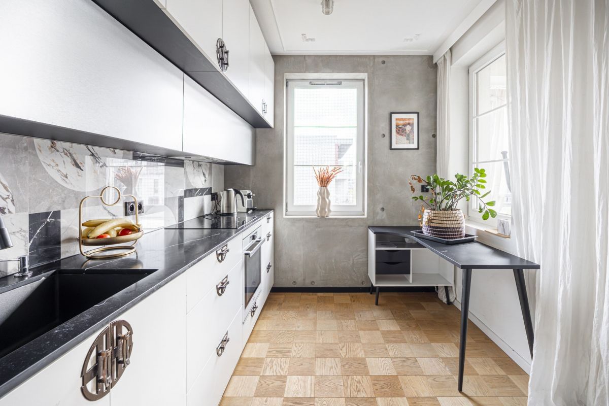 Mieszkanie 4 pokojowe na Sprzedaż