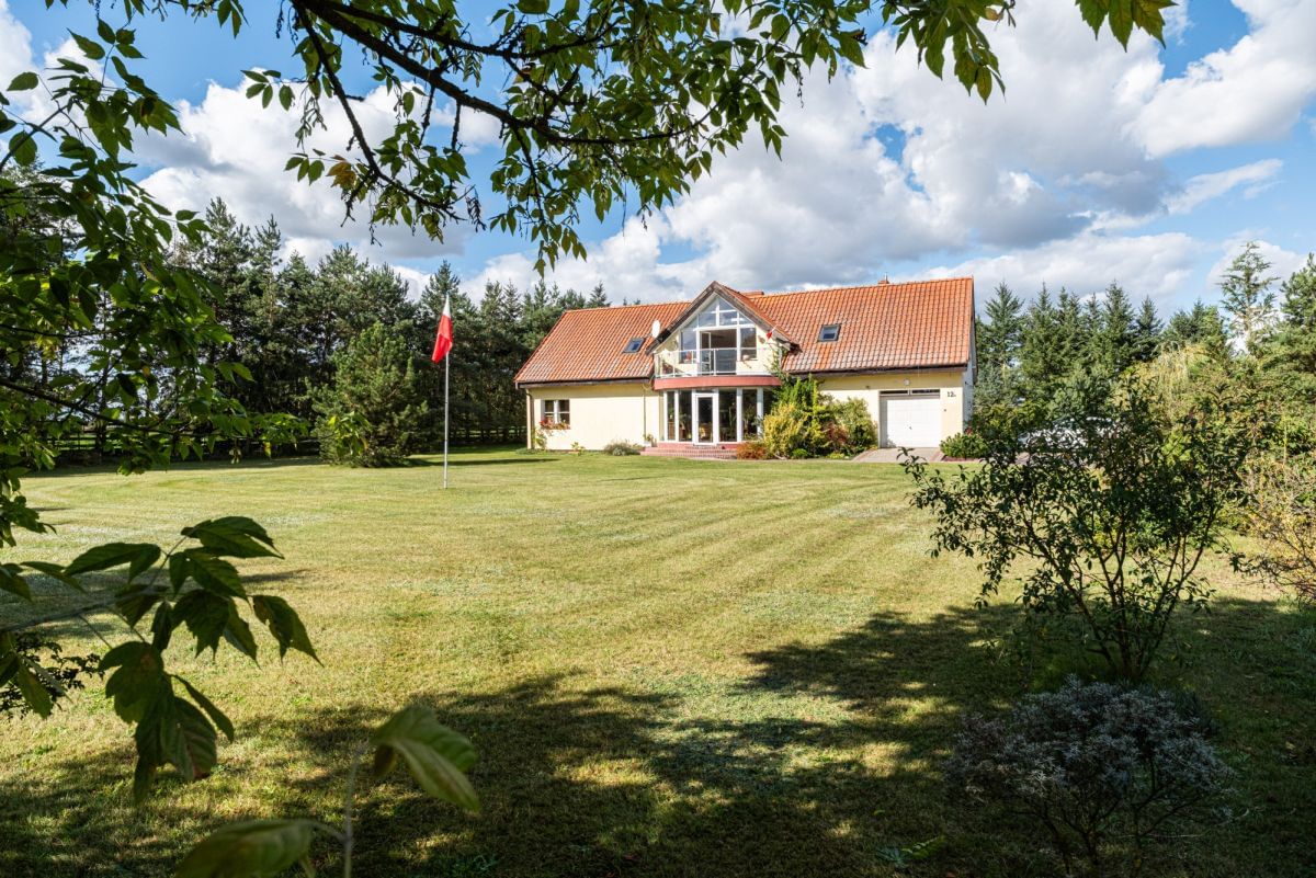 Dom 6 pokojowe na Sprzedaż