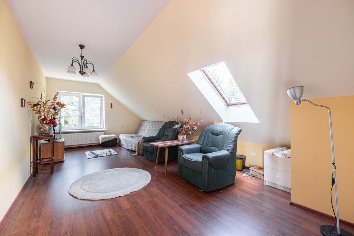 Dom 6 pokojowe na Sprzedaż