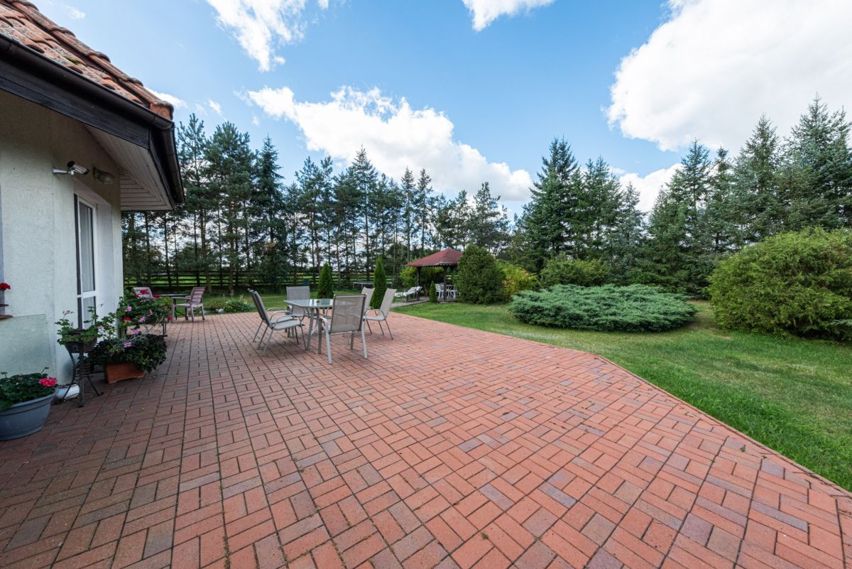 Dom 6 pokojowe na Sprzedaż