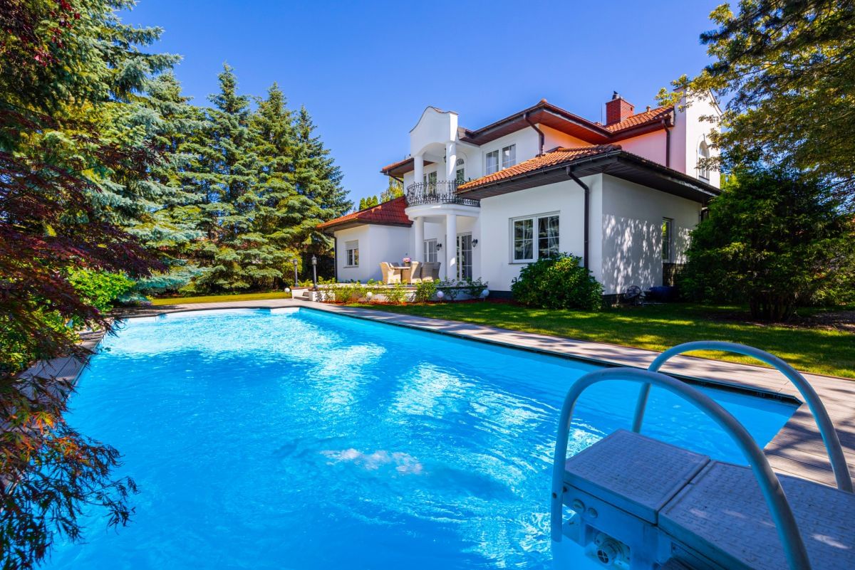 Dom 8 pokojowe na Sprzedaż