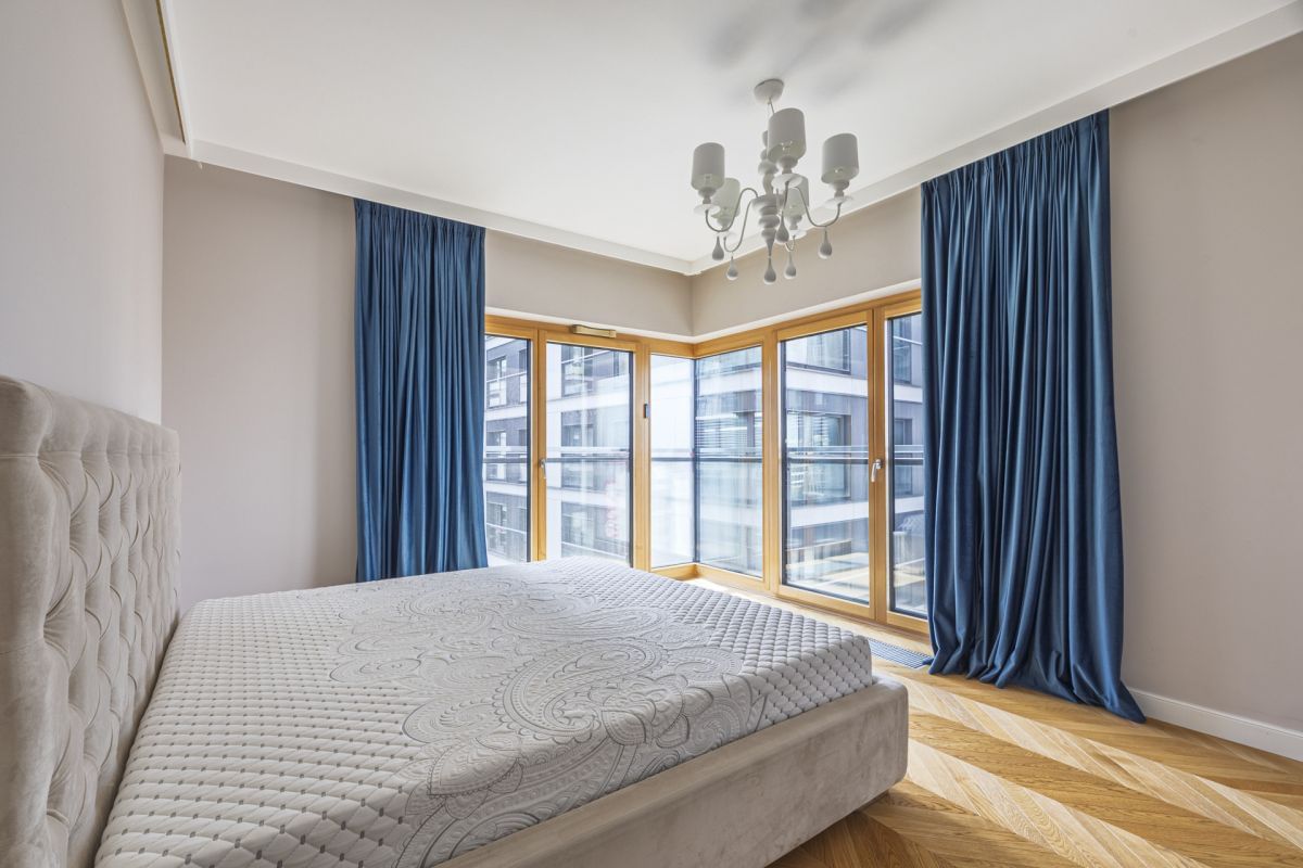 Mieszkanie 5 pokojowe na Sprzedaż