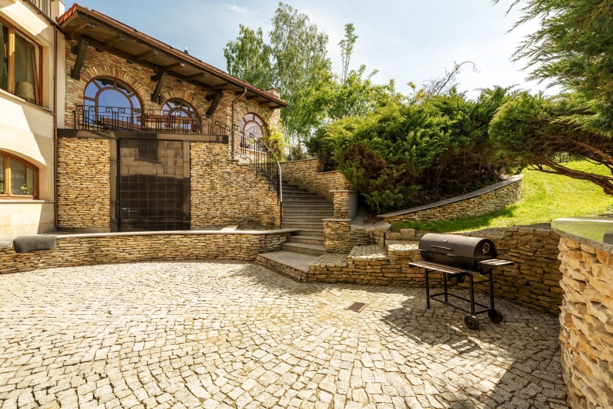 Lokal użytkowy  pokojowe na Sprzedaż