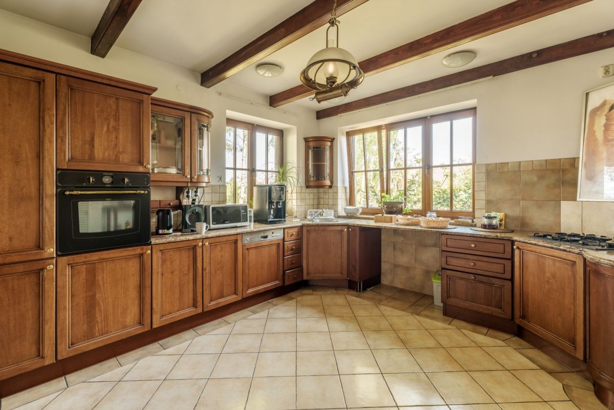 Lokal użytkowy  pokojowe na Sprzedaż