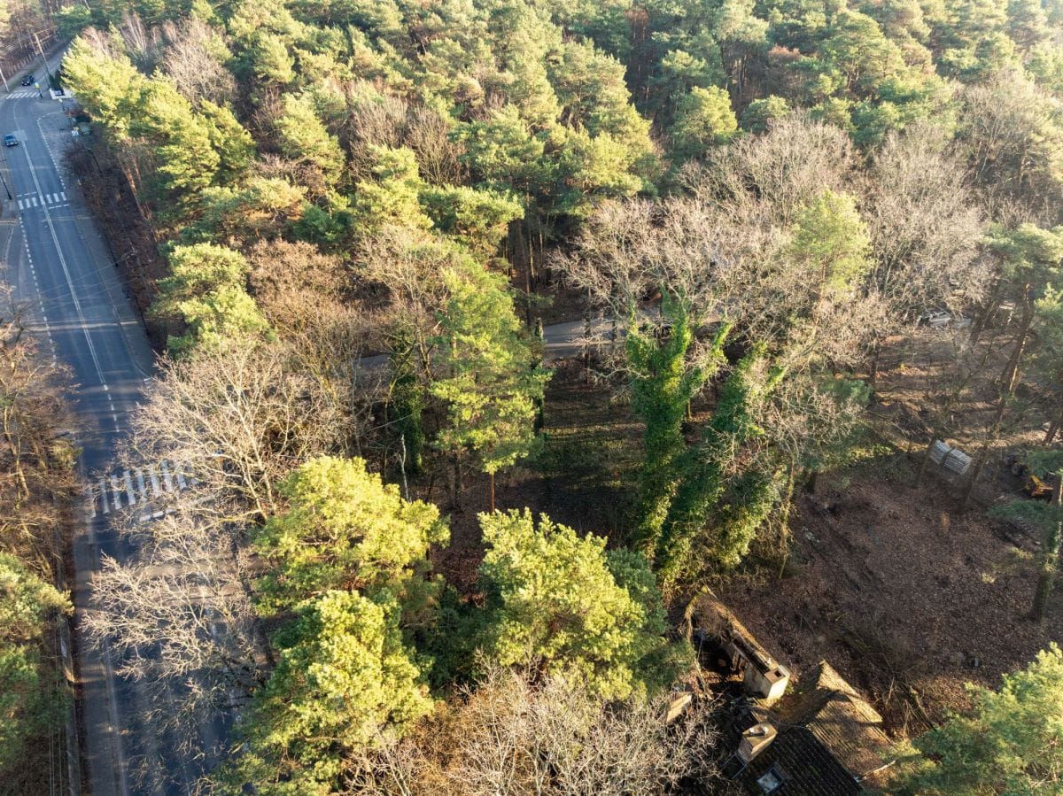 Działka  pokojowe na Sprzedaż