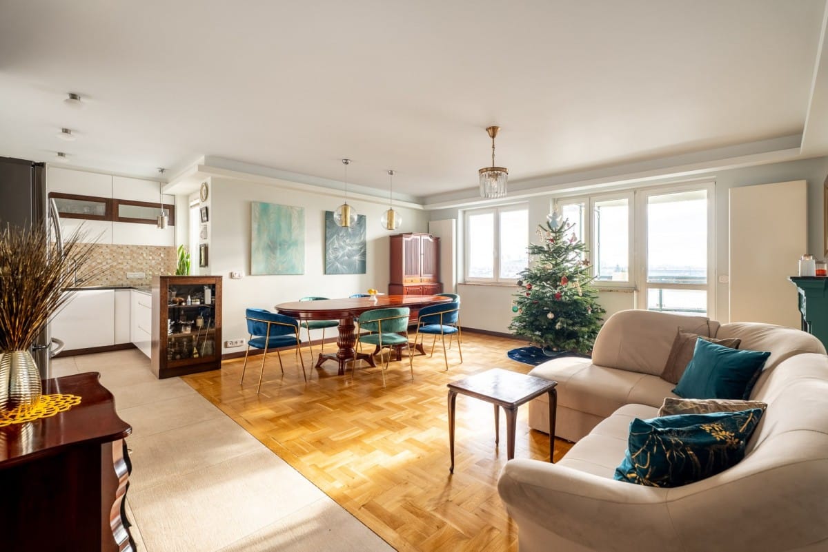 Mieszkanie 4 pokojowe na Wynajem