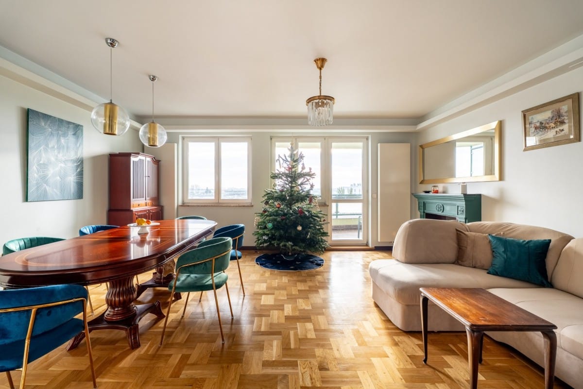 Mieszkanie 4 pokojowe na Wynajem