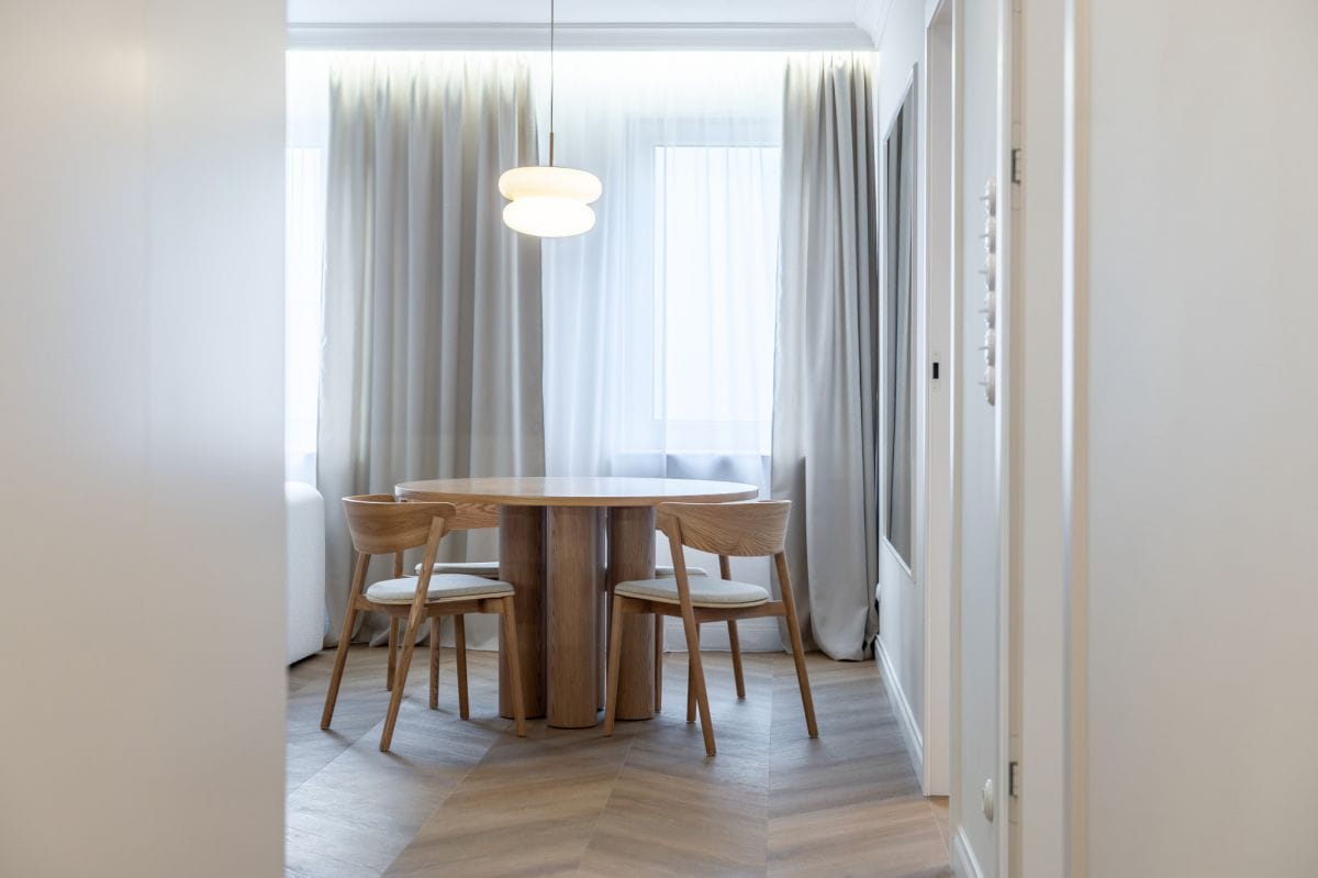 Mieszkanie 4 pokojowe na Sprzedaż