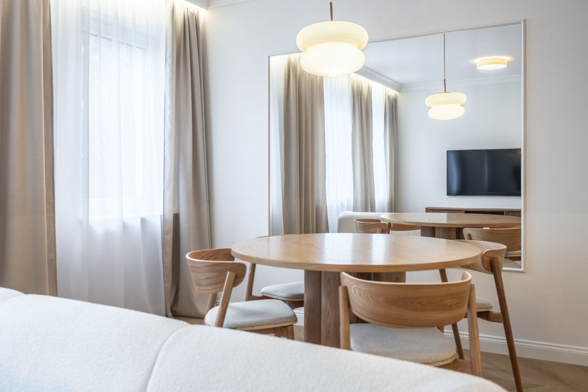 Mieszkanie 4 pokojowe na Sprzedaż