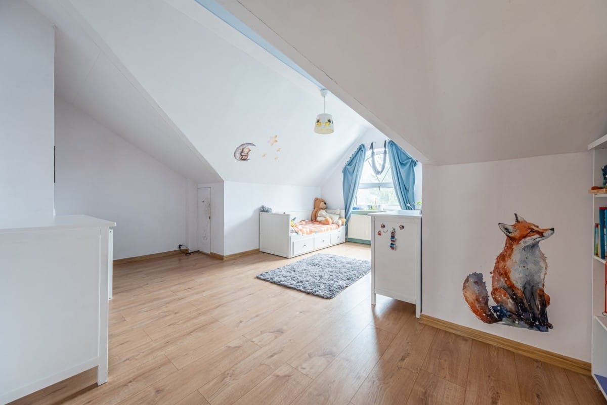 Dom 6 pokojowe na Sprzedaż