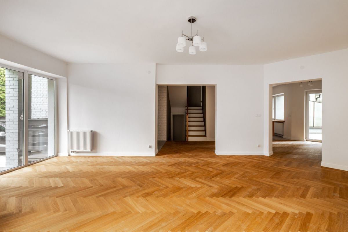 Dom 7 pokojowe na Sprzedaż