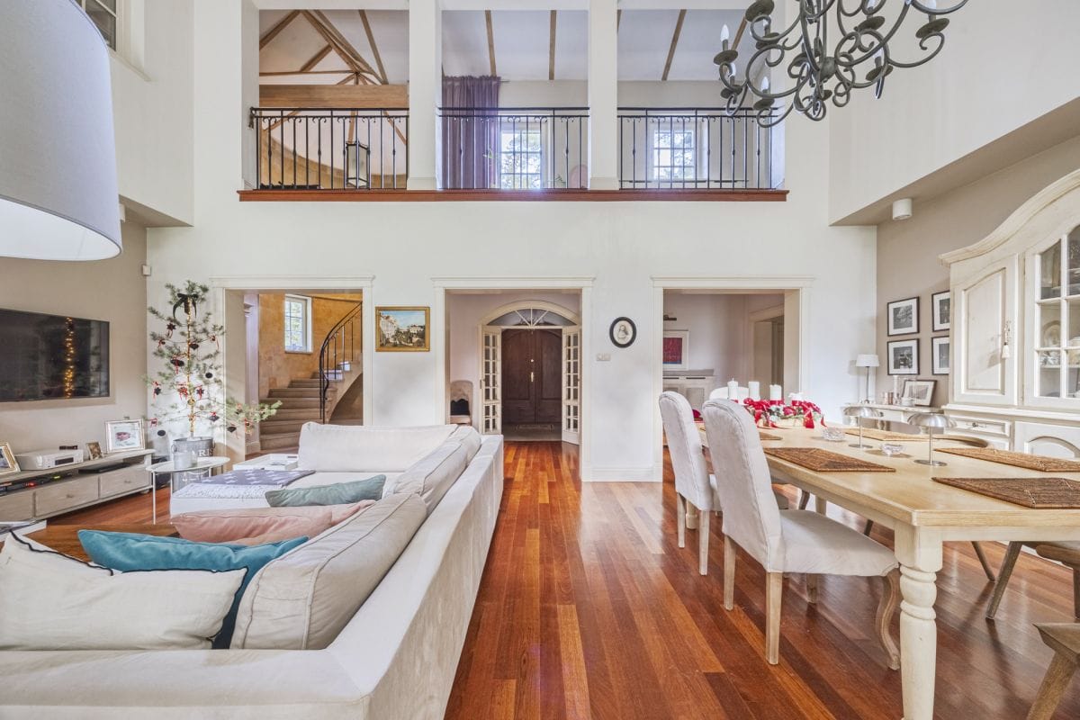 Dom 7 pokojowe na Sprzedaż