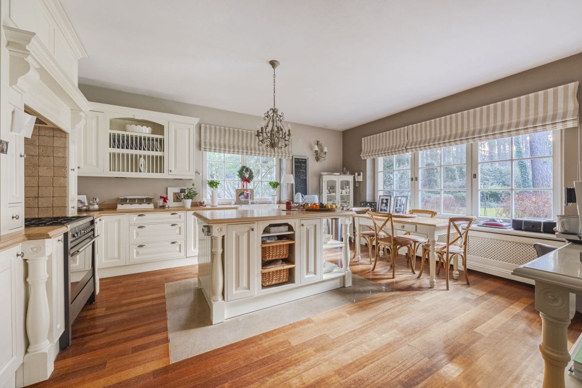 Dom 7 pokojowe na Sprzedaż