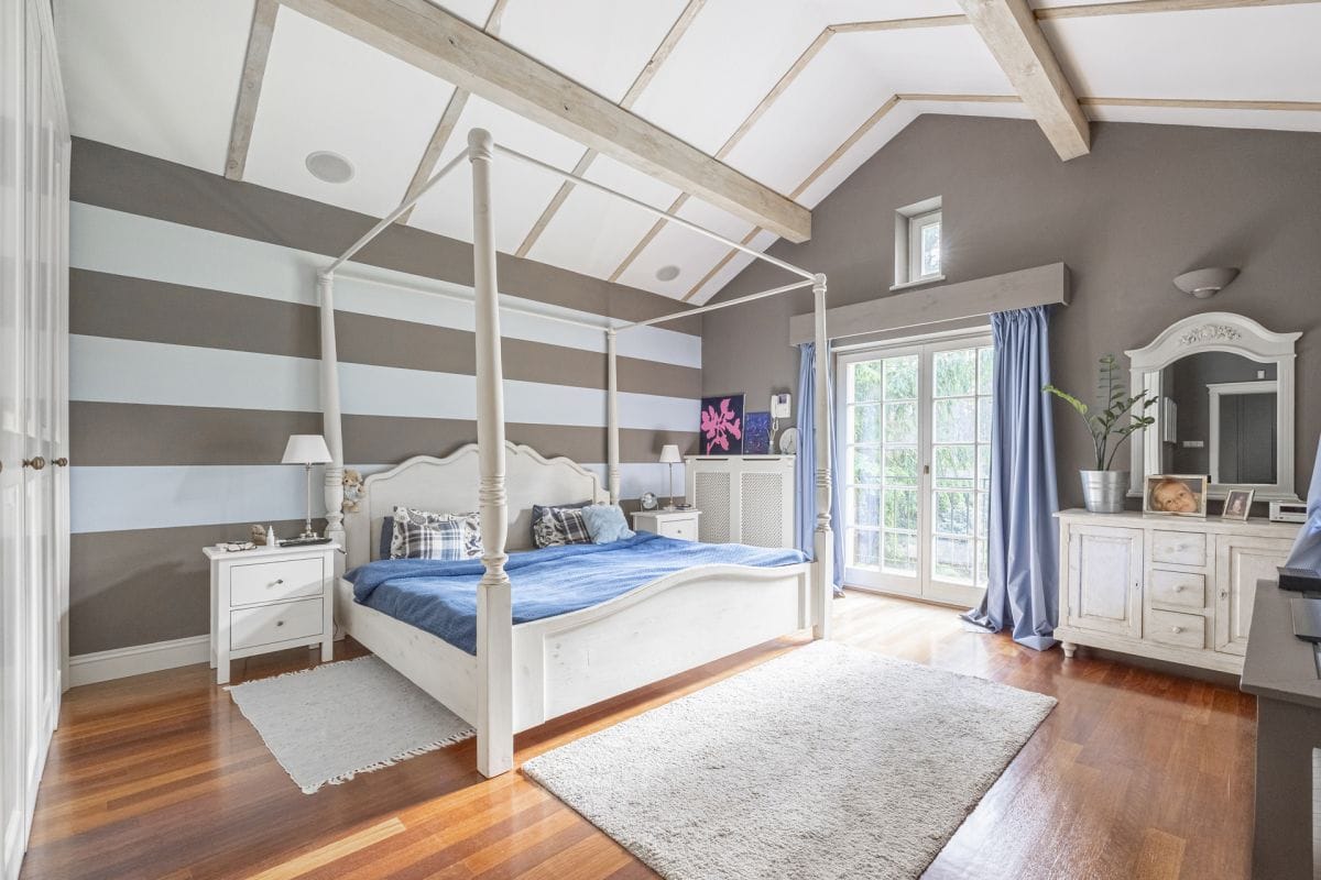 Dom 7 pokojowe na Sprzedaż