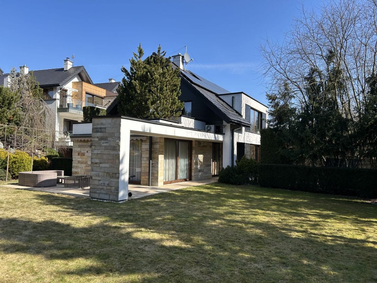 Dom 5 pokojowe na Sprzedaż