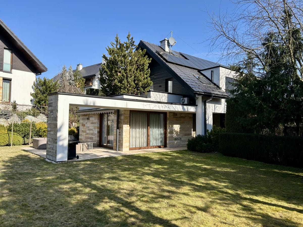 Dom 5 pokojowe na Sprzedaż