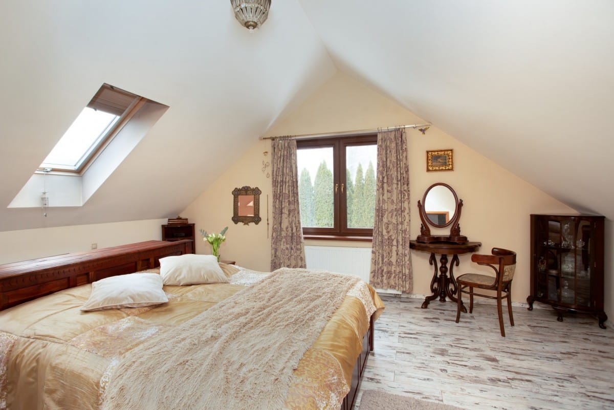 Dom 8 pokojowe na Sprzedaż