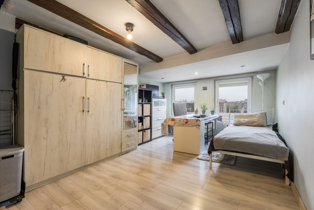 Mieszkanie 4 pokojowe na Sprzedaż