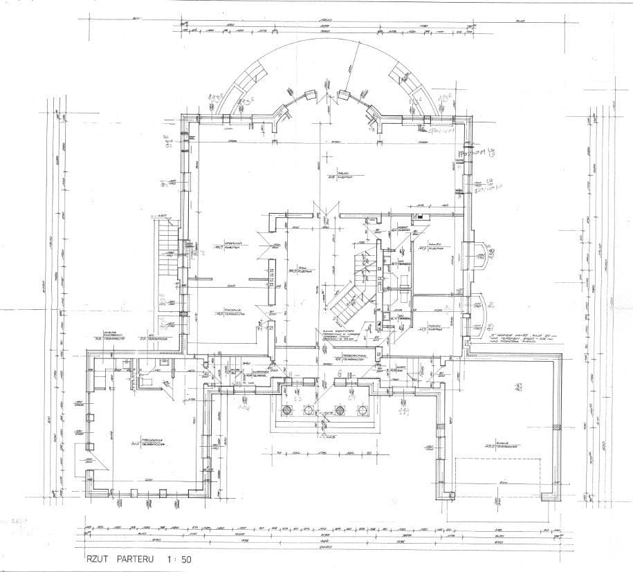Dom 10 pokojowe na Sprzedaż