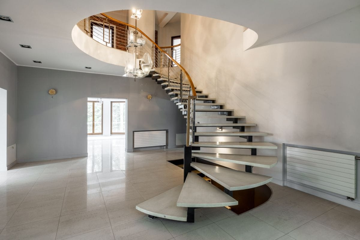 Dom 8 pokojowe na Sprzedaż